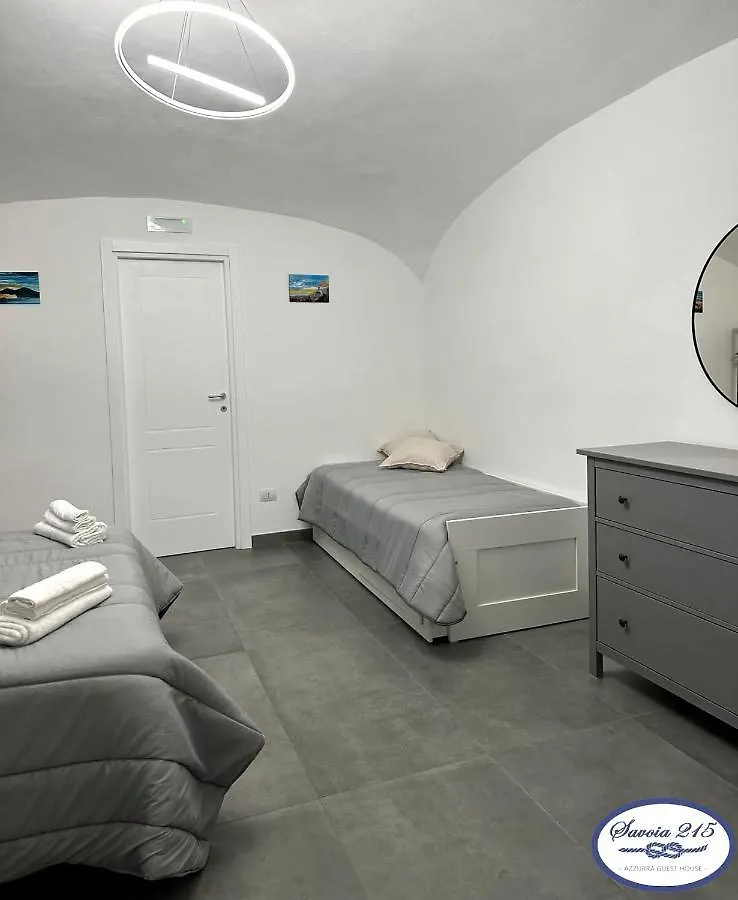Savoia 215 - Azzurra Guest House - Napoli 0*, Νάπολη